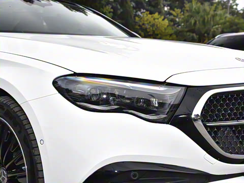 2025�� E 300 �������˶���