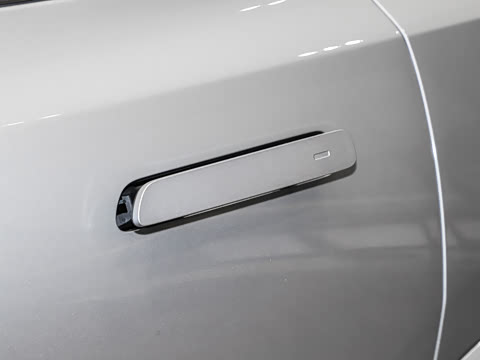 2025�� Ultra ���ܻ��°�