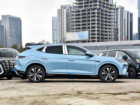 2025�� 702 �Ǽ�˫�������ٰ�