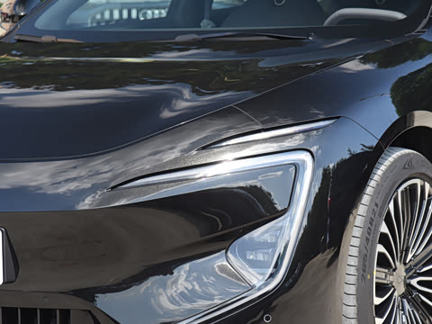 2025�� �Ŀ� Ultra���������