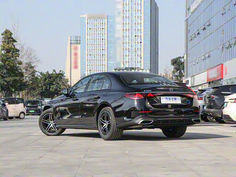 2025�� E 260 �˶���