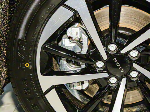 2025�� Plus 510 ������