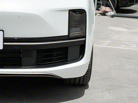 2025�� Ultra ���ܻ��°�