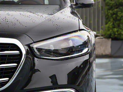 2025�� S 400 L ������