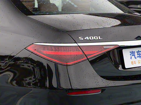 2025�� S 400 L ������