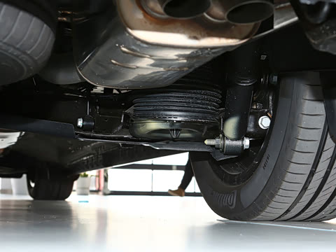 2025�� LS570TX ���