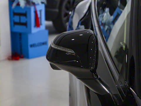 2025�� 560PRO 185kW