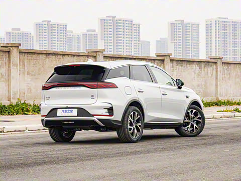 2025�� �Ǽݰ� DM-i 115KM ������