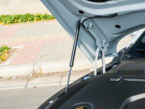 2025�� EV �Ǽݰ� 605KM������