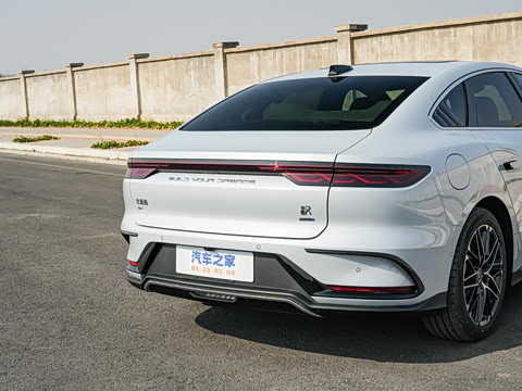 2025�� EV �Ǽݰ� 605KM������