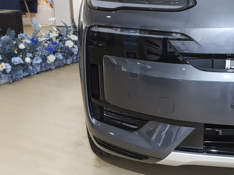 2025�� ������