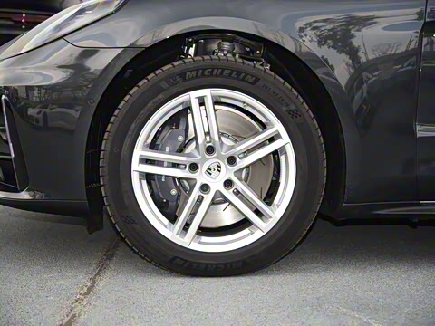 2024�� Panamera 4 E-Hybrid �����ӳ��� 2.9T