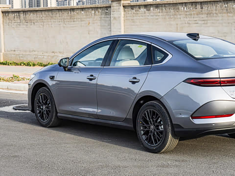 2025�� EV �Ǽݰ� 510KM��Խ��