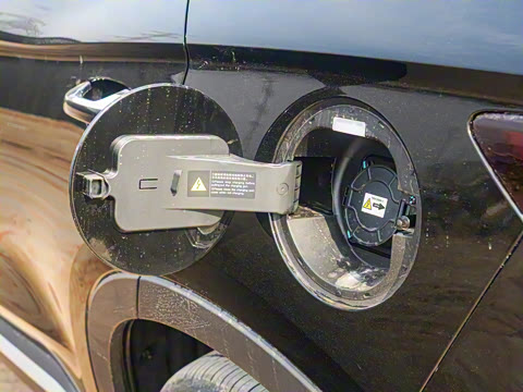 2025�� EV �Ǽݰ� 520km ������