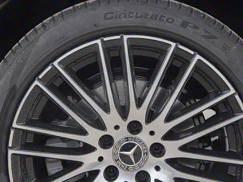 2025�� �Ŀ� C 260 L �˶���