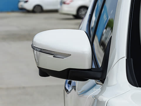 2025�� ���� 2.0L �������Ȱ�