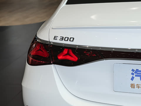 2025�� E 300 ʱ�����˶���