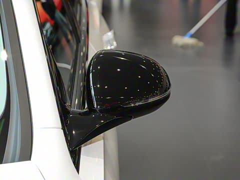 2025�� E 300 ʱ�����˶���