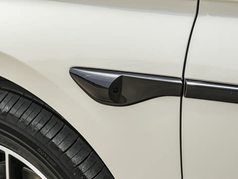 2025�� �Ǽݰ� DM-i 1.5T 125km �콢��