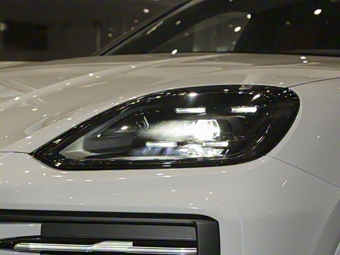 2025�� Cayenne Coup�� S E-Hybrid 3.0T