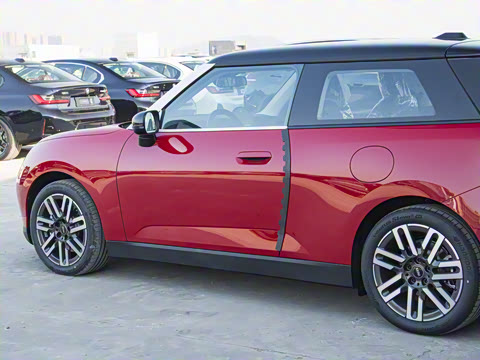 2025�� 456km COOPER E ������