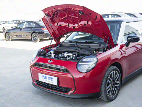2025�� 456km COOPER E ������