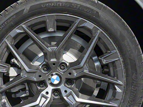 2025�� 330i M�˶���ҹ��װ