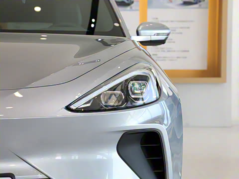 2025�� 688MAX 160kW