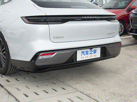 2025�� 130km EM-i ������