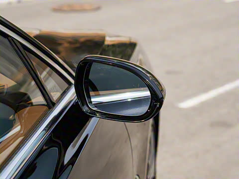 2025�� 2.0T ����������������� 5��