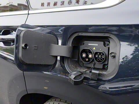 2025�� 180 ��������Ultra���� 7��