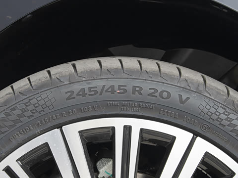 2025�� 180 ��������Ultra���� 7��