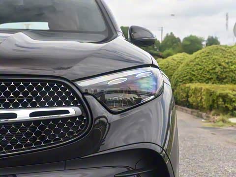 2025�� �Ŀ� GLC 300 L 4MATIC ������ 5��