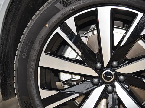 2025�� �Ŀ� B5 ���ݺ����� 5��