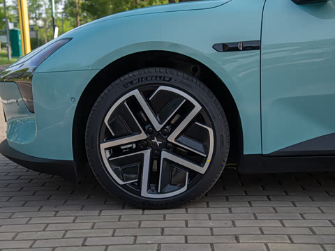 2025�� 502 ������ Max