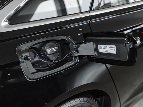 2025�� �Ŀ� 40 TFSI ����������