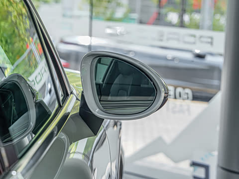 2025�� Cayenne 3.0T ���ΰ�