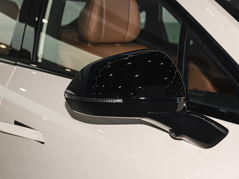 2025�� 650 ������