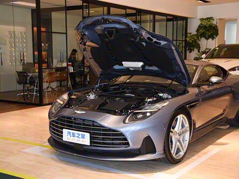 2025�� 4.0T V8 Coupe