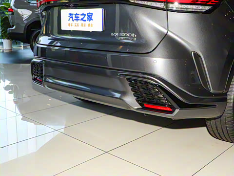 2025�� 500h ����F SPORT Performance