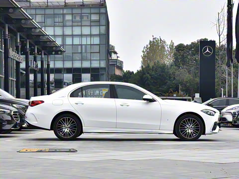 2025�� �Ŀ� C 200 L �˶���