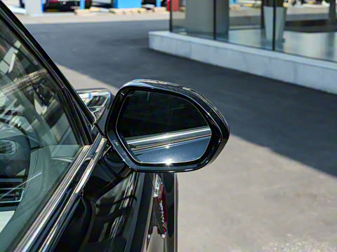 2025�� 2.0T ����60���������