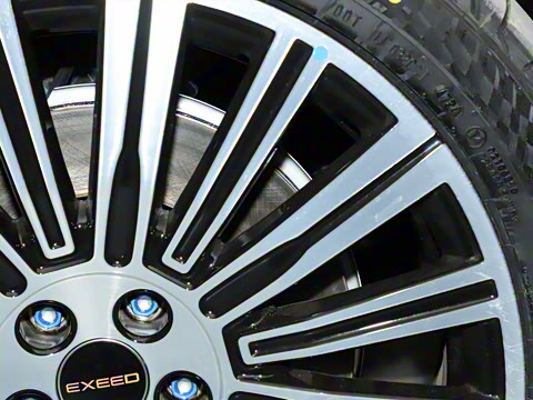 2025�� 180 ��������Ultra���� 7��