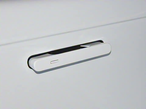 2025�� 3.0 L6 360PS ʢ����