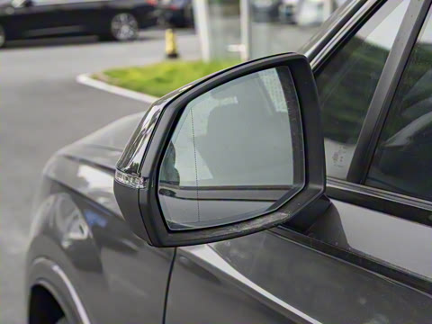 2025�� 45 TFSI quattro S line����ʿ��