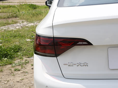 2025�� �Ŀ�� 300TSI DSG��Խ��