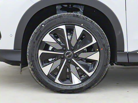 2025�� EV �Ǽݰ� 520km ������