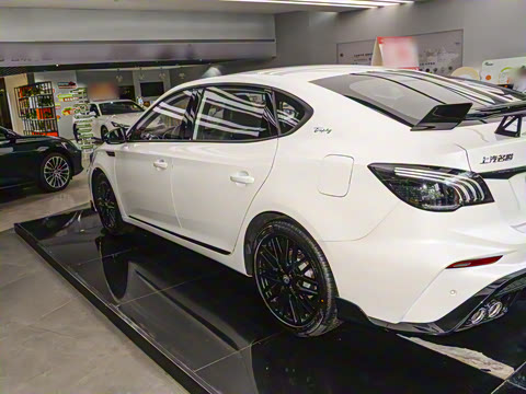 2025�� 1.5T XLINE �����