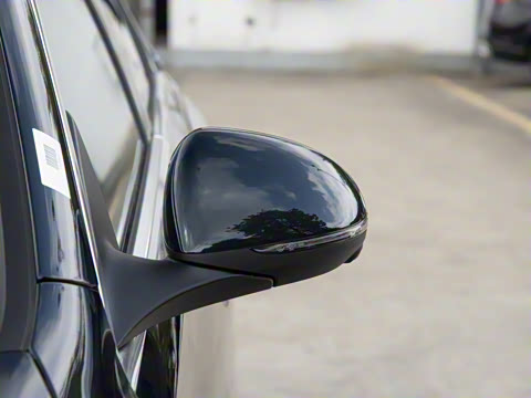 2025�� �Ŀ� C 260 L �˶���