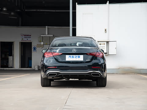 2025�� �Ŀ� C 260 L �˶���